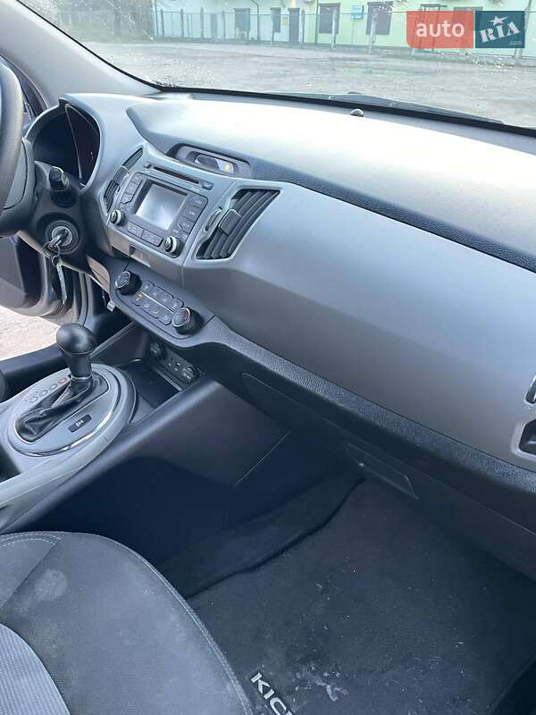 Позашляховик / Кросовер Kia Sportage 2015 в Львові