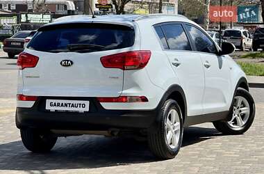 Внедорожник / Кроссовер Kia Sportage 2015 в 