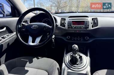 Внедорожник / Кроссовер Kia Sportage 2015 в 