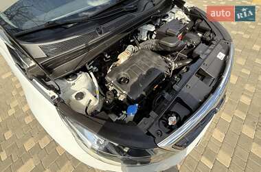 Внедорожник / Кроссовер Kia Sportage 2015 в 