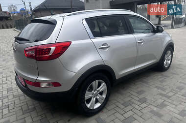 Позашляховик / Кросовер Kia Sportage 2012 в 