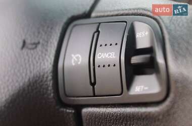 Внедорожник / Кроссовер Kia Sportage 2010 в 