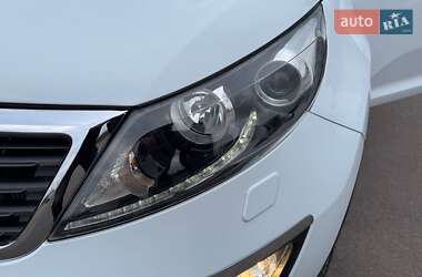 Внедорожник / Кроссовер Kia Sportage 2013 в 