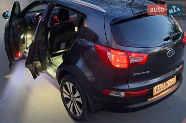 Внедорожник / Кроссовер Kia Sportage 2010 в 