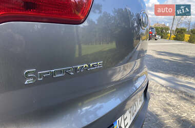 Внедорожник / Кроссовер Kia Sportage 2012 в 