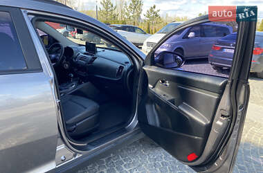 Внедорожник / Кроссовер Kia Sportage 2012 в 