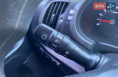 Внедорожник / Кроссовер Kia Sportage 2012 в 
