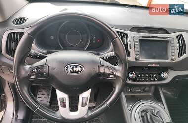 Позашляховик / Кросовер Kia Sportage 2013 в 