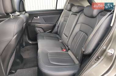 Позашляховик / Кросовер Kia Sportage 2013 в 