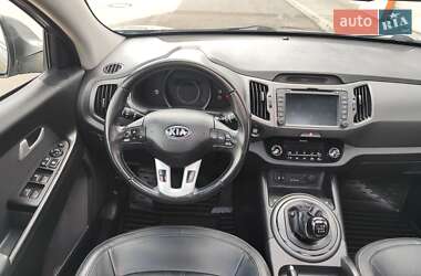 Позашляховик / Кросовер Kia Sportage 2013 в 