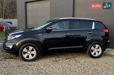 Внедорожник / Кроссовер Kia Sportage 2012 в 