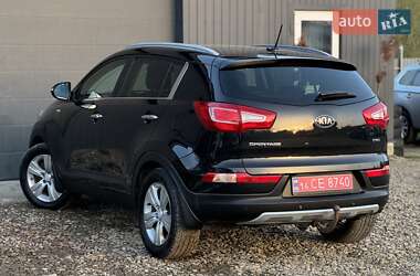 Внедорожник / Кроссовер Kia Sportage 2012 в 