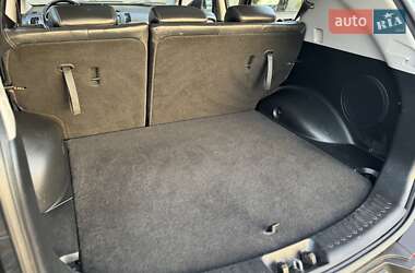 Внедорожник / Кроссовер Kia Sportage 2012 в 