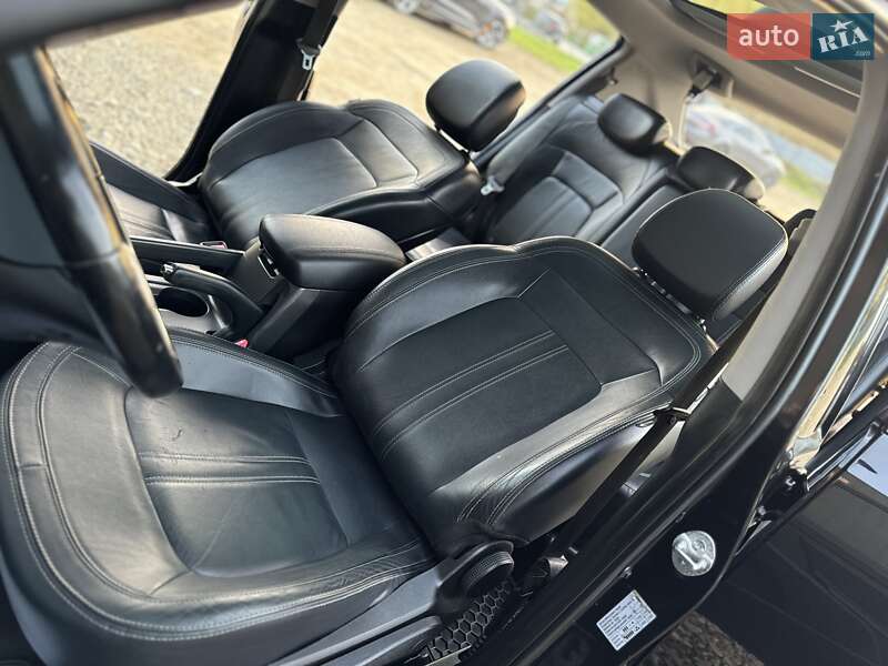 Позашляховик / Кросовер Kia Sportage 2012 в Трускавці