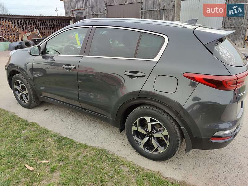 Внедорожник / Кроссовер Kia Sportage 2021 в Олевске