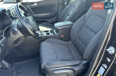 Внедорожник / Кроссовер Kia Sportage 2017 в 