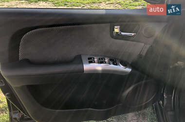 Позашляховик / Кросовер Kia Sportage 2010 в 