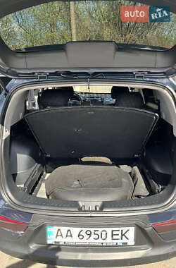 Внедорожник / Кроссовер Kia Sportage 2011 в 