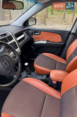 Внедорожник / Кроссовер Kia Sportage 2009 в 