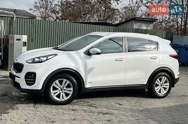 Внедорожник / Кроссовер Kia Sportage 2016 в 