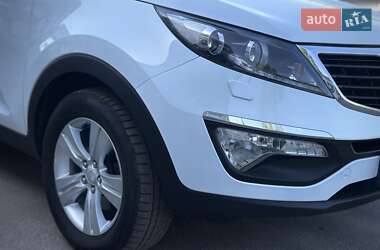 Позашляховик / Кросовер Kia Sportage 2011 в 