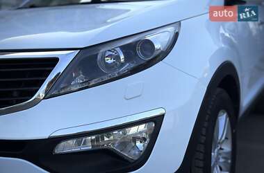 Позашляховик / Кросовер Kia Sportage 2011 в 