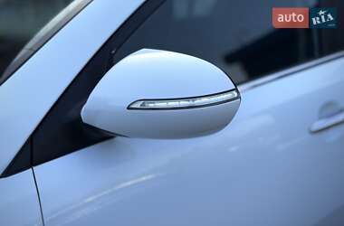 Позашляховик / Кросовер Kia Sportage 2011 в 