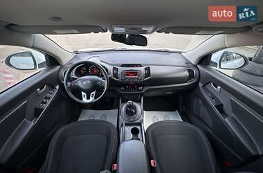Позашляховик / Кросовер Kia Sportage 2011 в 