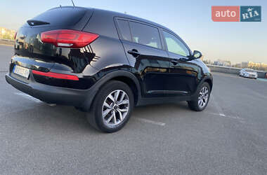 Позашляховик / Кросовер Kia Sportage 2015 в 