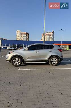 Позашляховик / Кросовер Kia Sportage 2011 в 