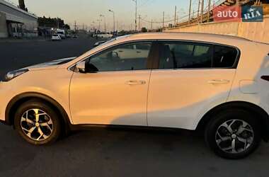 Позашляховик / Кросовер Kia Sportage 2021 в 