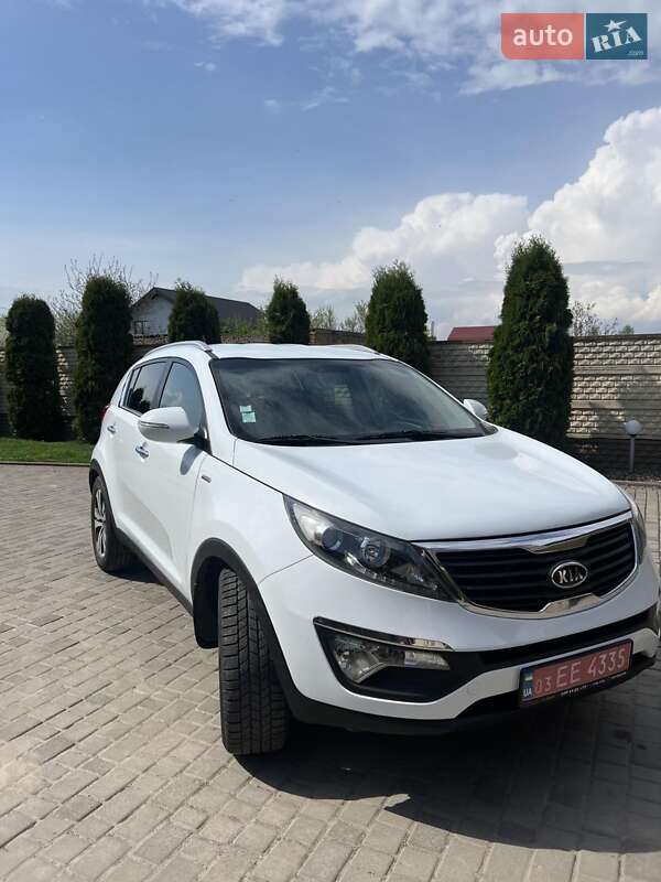 Внедорожник / Кроссовер Kia Sportage 2011 в Ровно