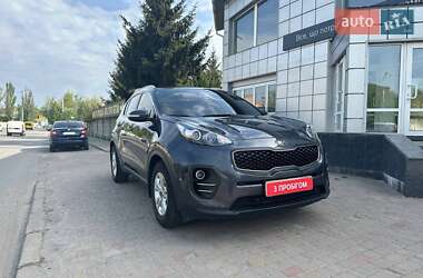 Внедорожник / Кроссовер Kia Sportage 2016 в 