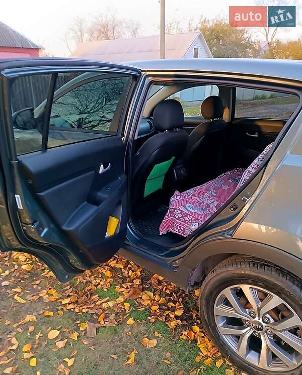 Внедорожник / Кроссовер Kia Sportage 2014 в Краснограде