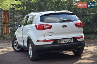 Внедорожник / Кроссовер Kia Sportage 2012 в 