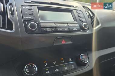 Внедорожник / Кроссовер Kia Sportage 2012 в 