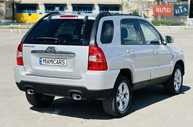 Внедорожник / Кроссовер Kia Sportage 2009 в 