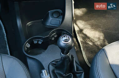 Внедорожник / Кроссовер Kia Sportage 2009 в 