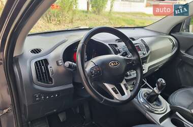 Внедорожник / Кроссовер Kia Sportage 2012 в 