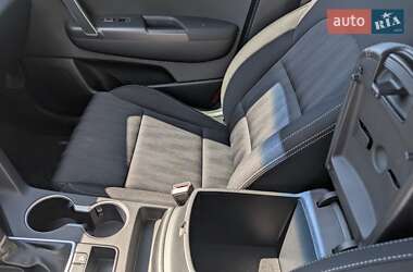 Позашляховик / Кросовер Kia Sportage 2019 в 