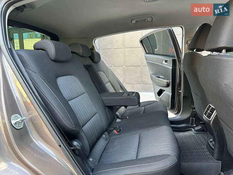 Позашляховик / Кросовер Kia Sportage 2019 в Дніпрі фото 21 Позашляховик / Кросовер Kia Sportage 2019 в Дніпрі