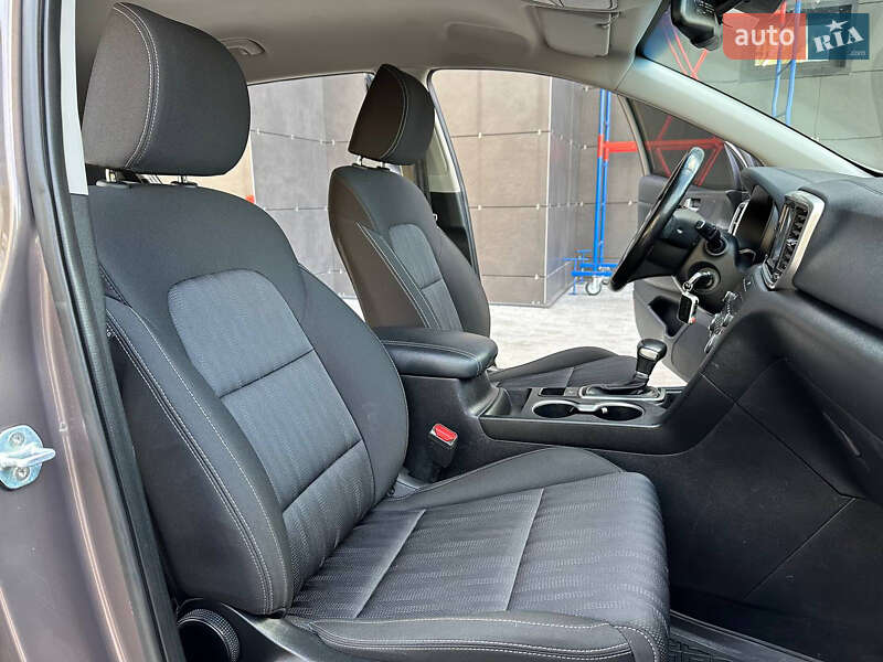 Позашляховик / Кросовер Kia Sportage 2019 в Дніпрі фото 25 Позашляховик / Кросовер Kia Sportage 2019 в Дніпрі
