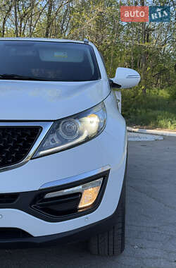 Внедорожник / Кроссовер Kia Sportage 2014 в 