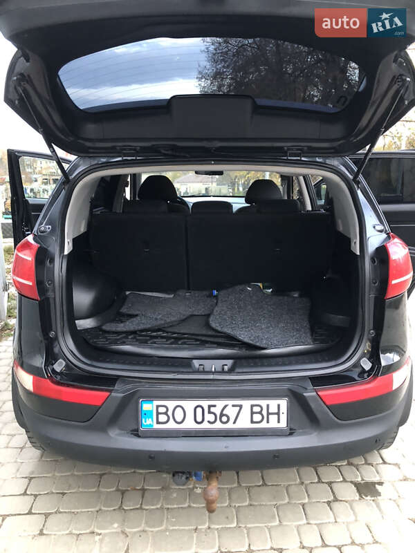 Внедорожник / Кроссовер Kia Sportage 2012 в Кременце