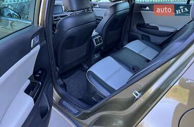 Позашляховик / Кросовер Kia Sportage 2016 в 