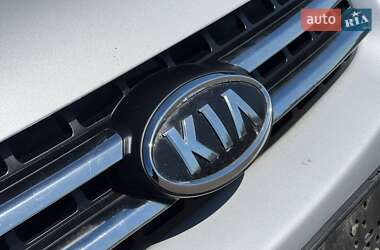 Позашляховик / Кросовер Kia Sportage 2007 в 