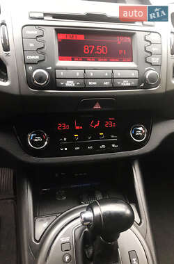 Внедорожник / Кроссовер Kia Sportage 2013 в 