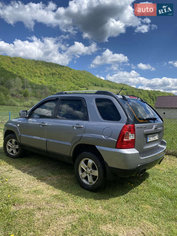 Внедорожник / Кроссовер Kia Sportage 2009 в Сваляве