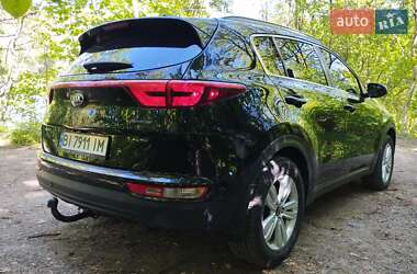 Внедорожник / Кроссовер Kia Sportage 2016 в Полтаве