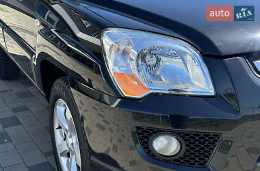 Внедорожник / Кроссовер Kia Sportage 2009 в 
